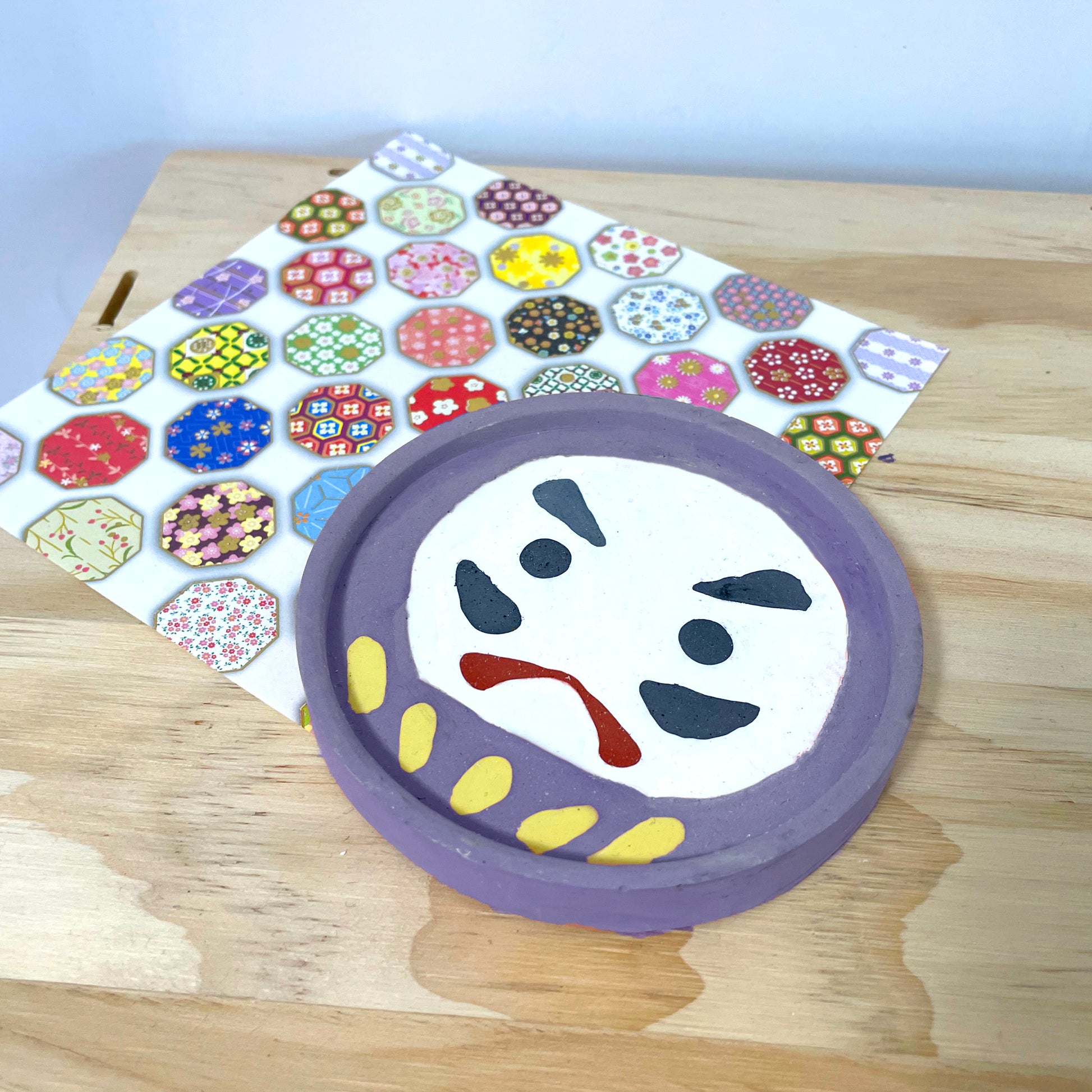 Chinese New Year Pop Style Japanese Daruma Gypsum Decoration Tray/ Storage Tray (Purple)