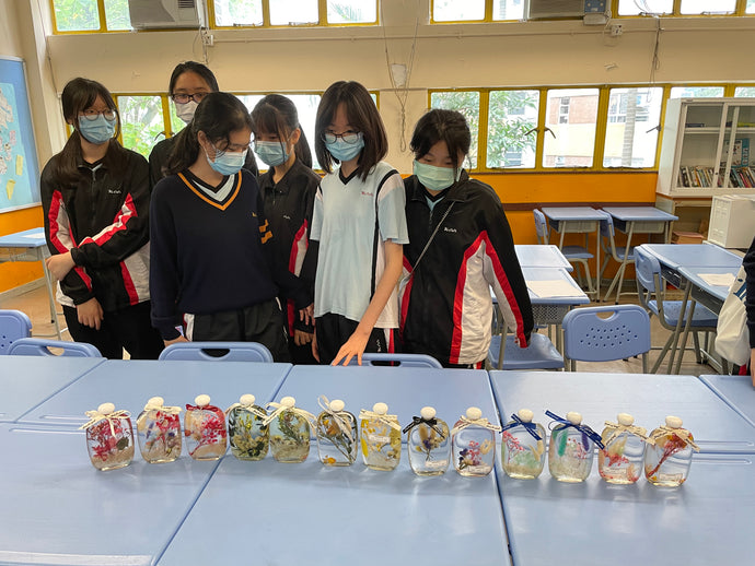 Floating flower experience@香海正见莲社Buddhist Liang Zhiwei Middle School