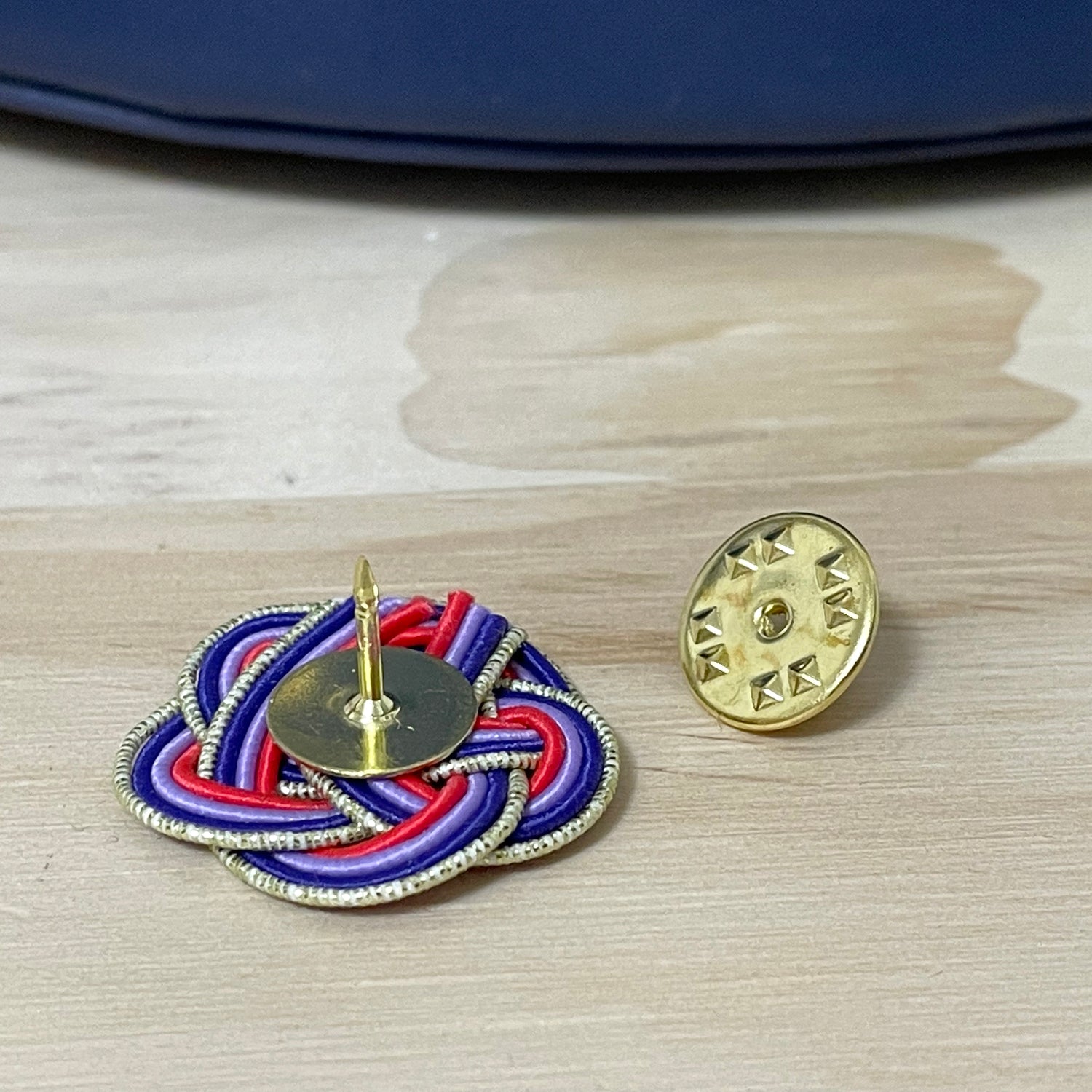 藍紅金銀線仙人掌花朵別針