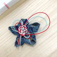 Load image into Gallery viewer, Simple Japanese Denim Flower Red White Blue Mizuhiki Brooch
