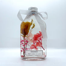 Load image into Gallery viewer, Clear small yellow flower pink floating flower (whiskey glass bottle)

